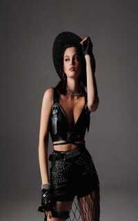 Шлюха Кира 25979